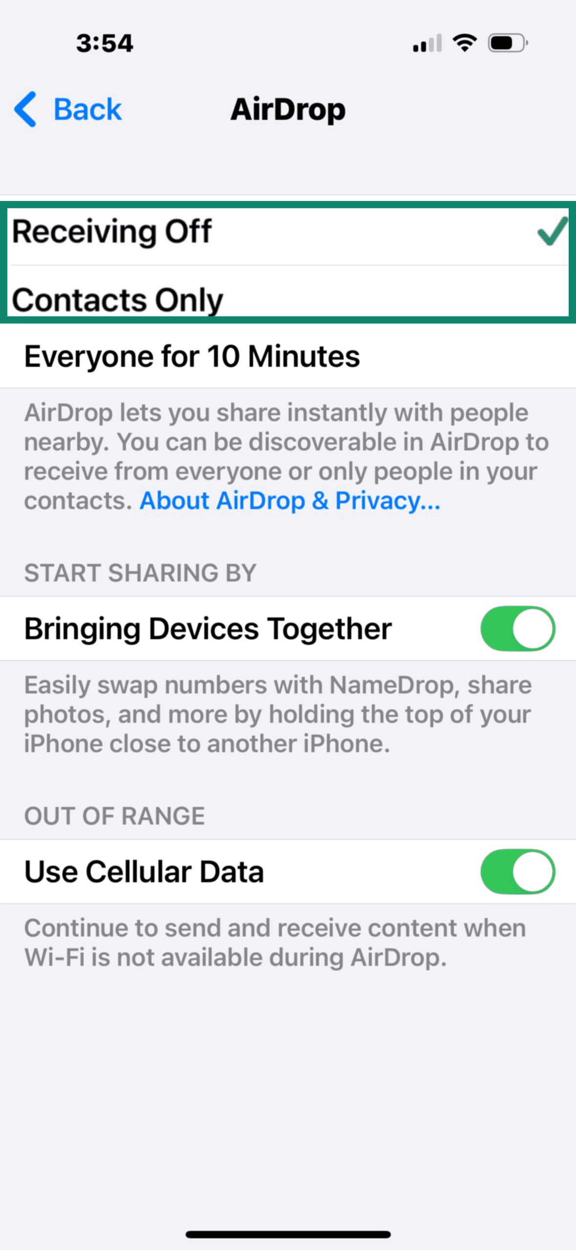 AirDrop settings showing visibility options.